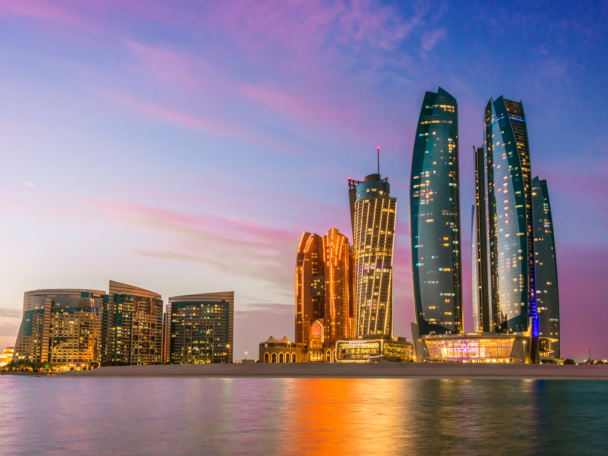 Moving from Dubai to Abu Dhabi: Relocation and Settling Tips