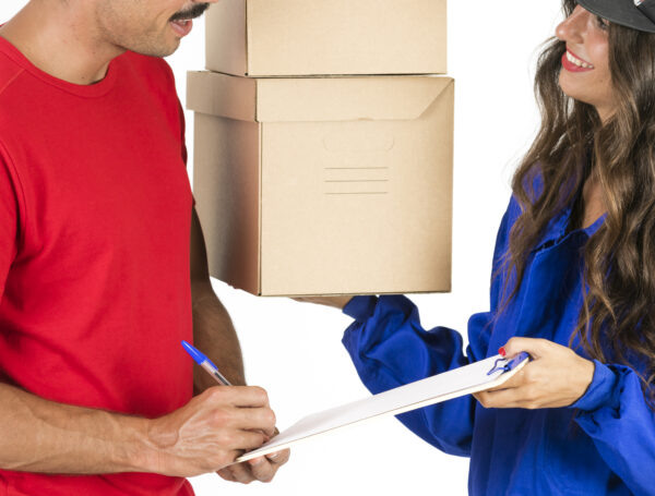 Know the Moving Rights and Responsibilities in the UAE